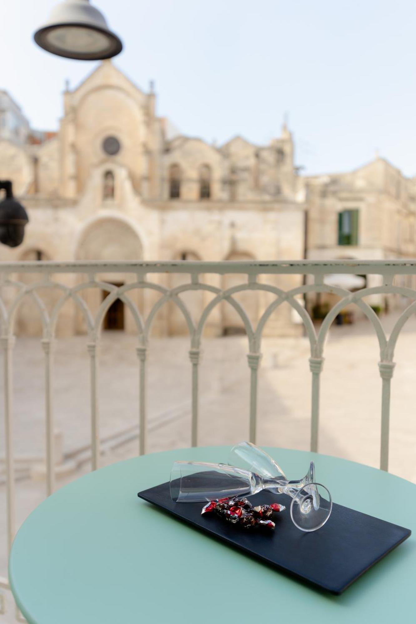 Palazzo Virgintino - Sassi Rooms มาเตรา ภายนอก รูปภาพ